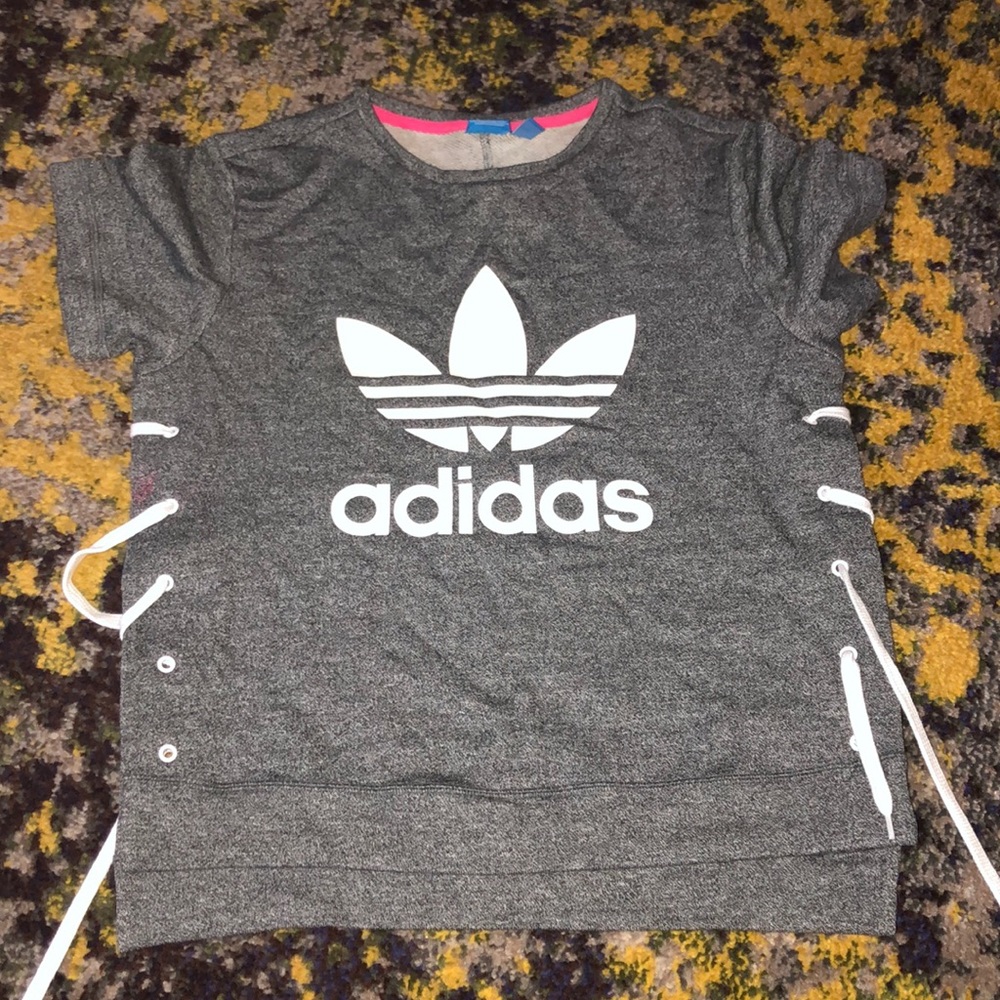 Adidas t shirt